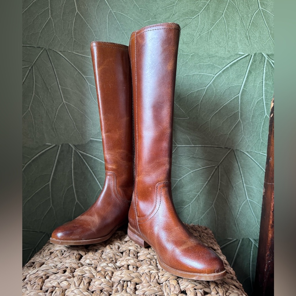 FRYE AND CO. Brown Leather Boots Size 6 NEW!
